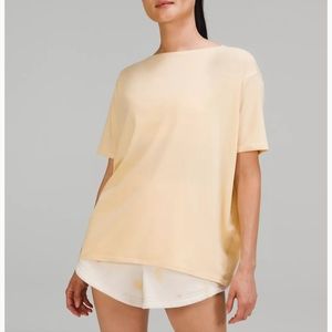 NWT Lululemon back in action tshirt